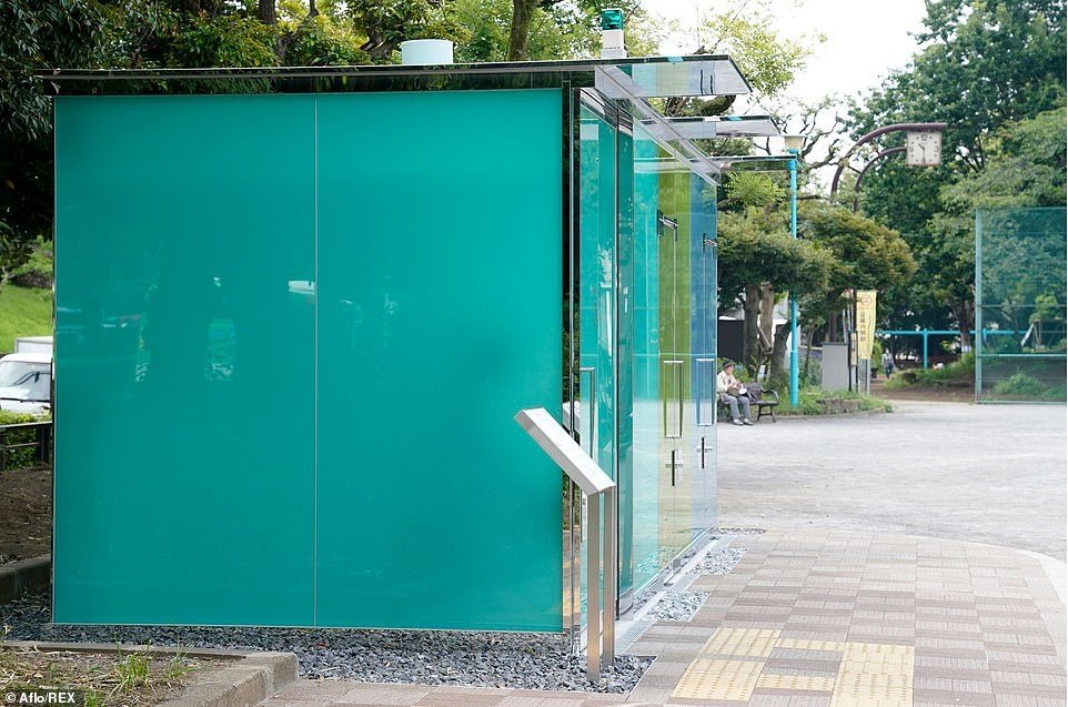 Transparent Glass Public Toilet 