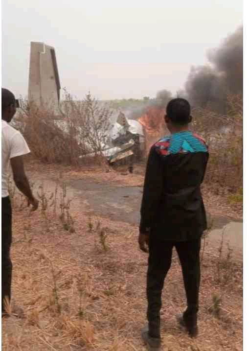 Nigerian Airforce Confirms Death Of 7 Personnel In Aircraft Crash, Reveals Reason For Accident (Photos and Video)