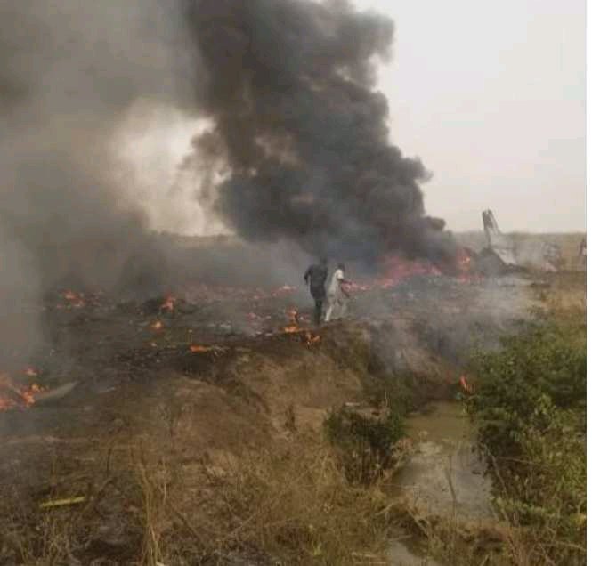 Nigerian Airforce Confirms Death Of 7 Personnel In Aircraft Crash, Reveals Reason For Accident (Photos and Video)