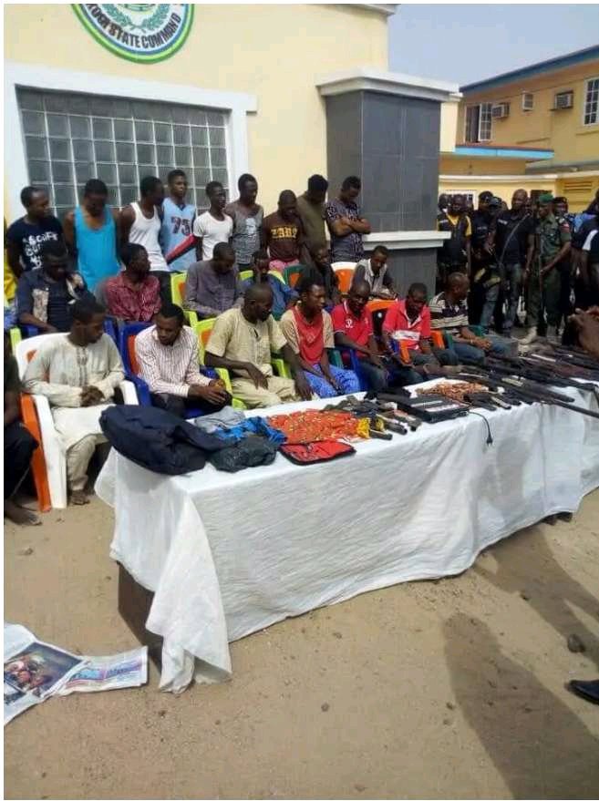 See Photos Of All The Arrested Bandits Revealed By Abba Kyari, See Their Faces and Weapons 