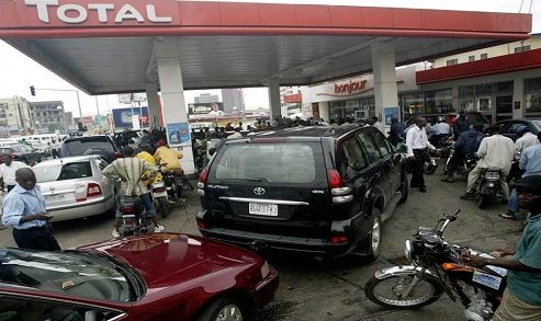 HARDSHIP: Fuel Scarcity Resurfaces As Petrol Sells For N300/ltr