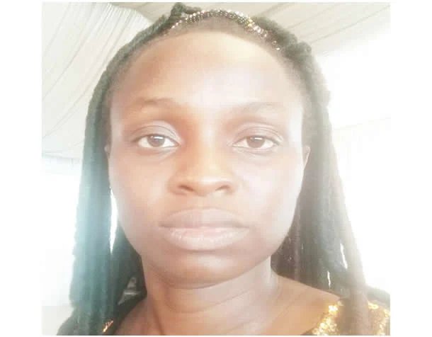 "I Wanted To Transfer N5, 000, But Someone Stole N215k From My Account To Buy Recharge Cards"- Lady Laments