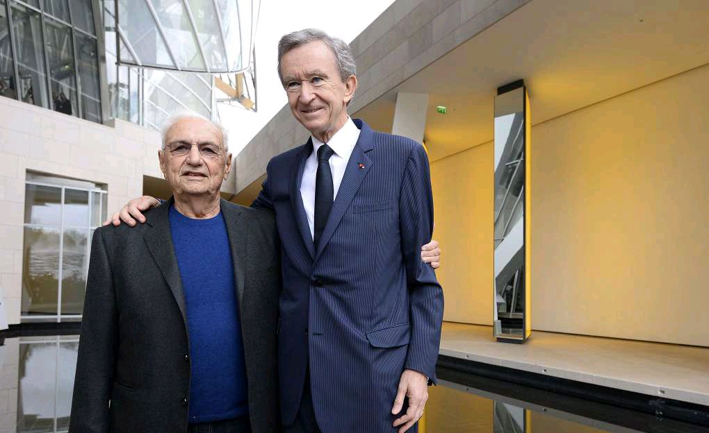 Bernard Arnault, The Man Behind The Louis Vuitton Products (Details)