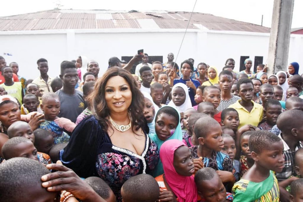 Queen Adenike Tejuosho Celebrates Christmas with underprivileged, Says Her Love for Humanity is Immeasurable
