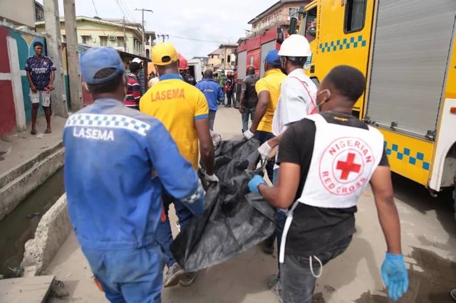 VIDEO: Another Building Collapses At Ebute Metta - Lagos, NYSC Corps Member Among Casualties