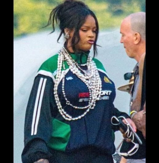 See How Thick Rihanna Looks After Giving Birth, She Has Gained More Weight (PHOTOS)