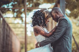 bride and groom photoshoot