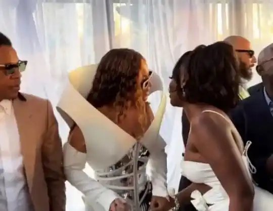 VIDEO: Nigerian Singer, Tems Meets With Beyonce And Jay-Z 