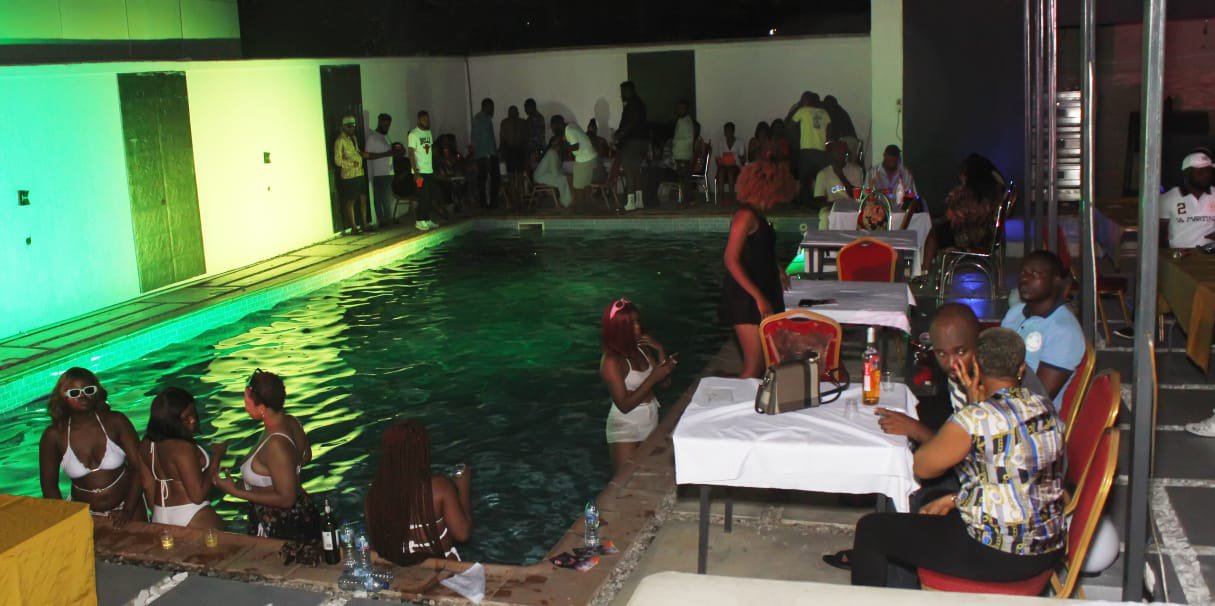 Throwback Pictures From Blade Pool Experience with Nick By Sponsored New Age Wines