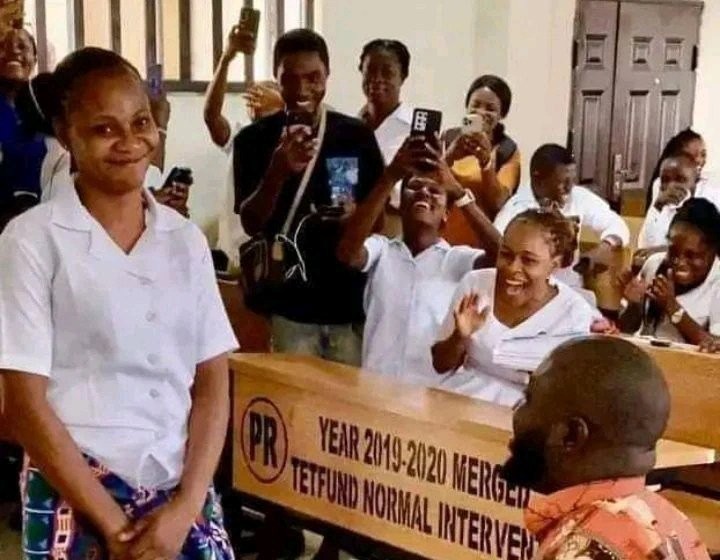 ABSU Lecturer Proposes to Student on Valentine’s Day