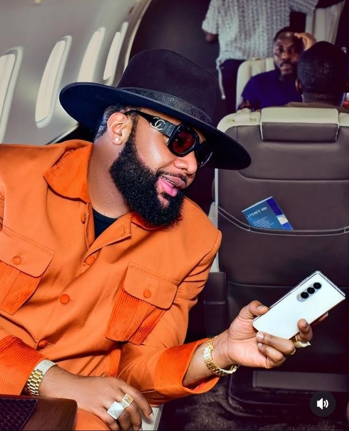 After Bobrisky and Cubana Chief Priest, E-Money Faces EFCC Over Naira Abuse