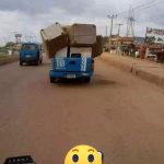 See Weting Road Safety De Use their Car Do: Nigerians Question FRSC Patrol Vehicle Seen Carrying Furniture