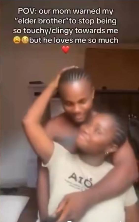 ‘If your brother nor dey touch you, e nor like you’ — twins defend their relationship after their video goes viral