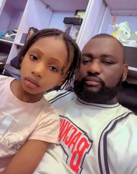 “Oga, U No Consider This Beautiful Family?” – Social Media User Calls Out Odogwu Asaba Over Favour’s Death